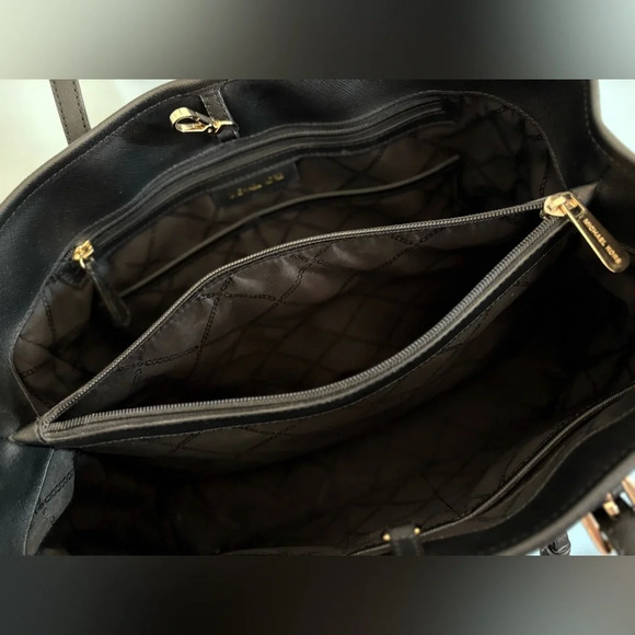 Michael Kors Jet Set Travel Large Tote Black - Picture 8 of 15